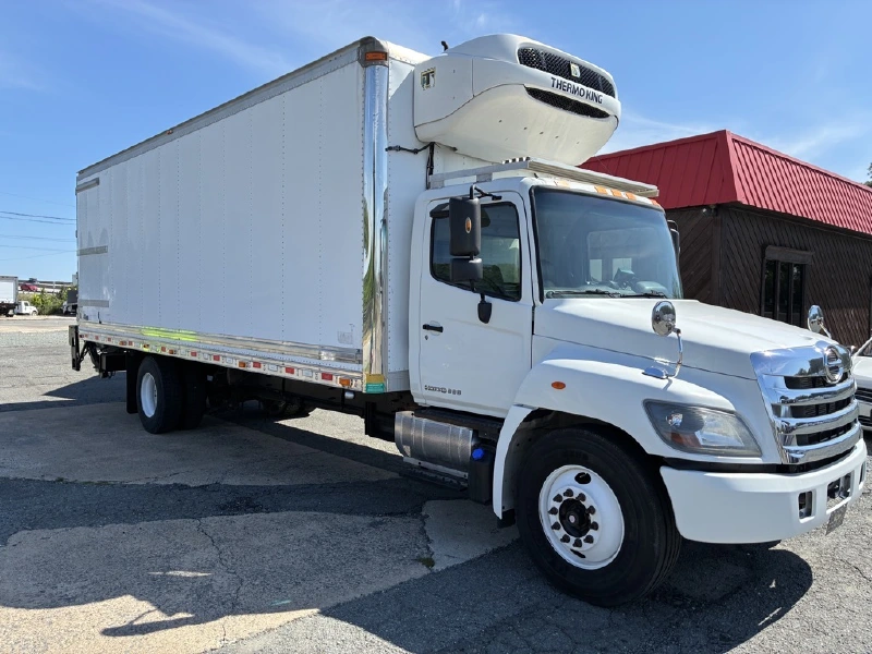 2016 HINO 338