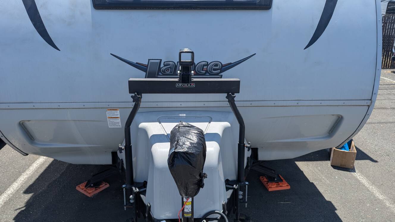 A photo of this 2018 Lance 1685 TRAVEL TRAILER