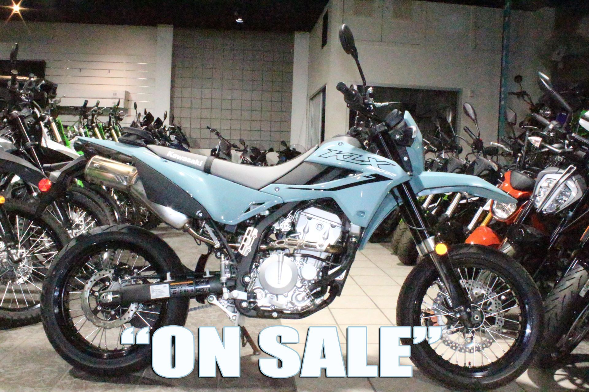 Blue Kawasaki Vulcan 900 classic Motorcycles For Sale