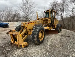 1985 JOHN DEERE 772