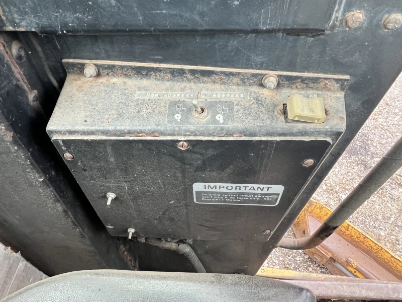 1985 JOHN DEERE 772