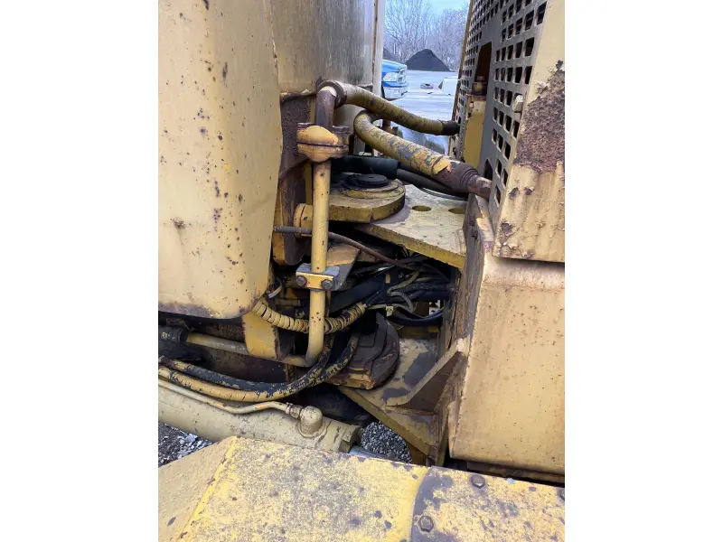 1985 JOHN DEERE 772