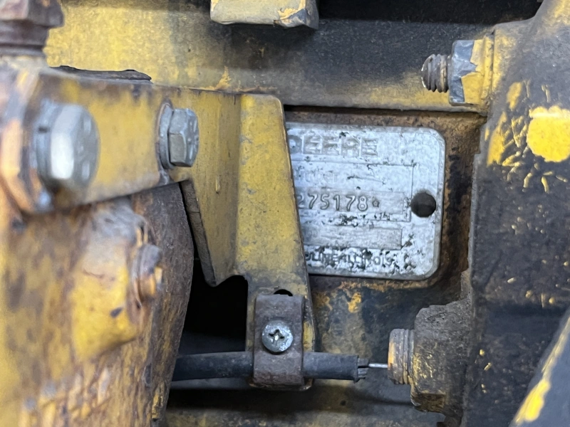 1985 JOHN DEERE 772