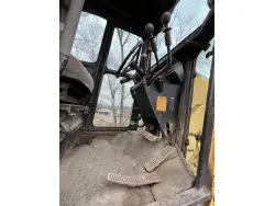 1985 JOHN DEERE 772