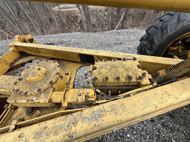 1985 JOHN DEERE 772
