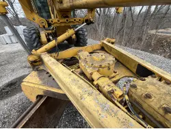 1985 JOHN DEERE 772