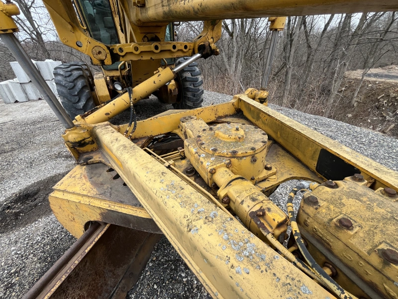 1985 JOHN DEERE 772