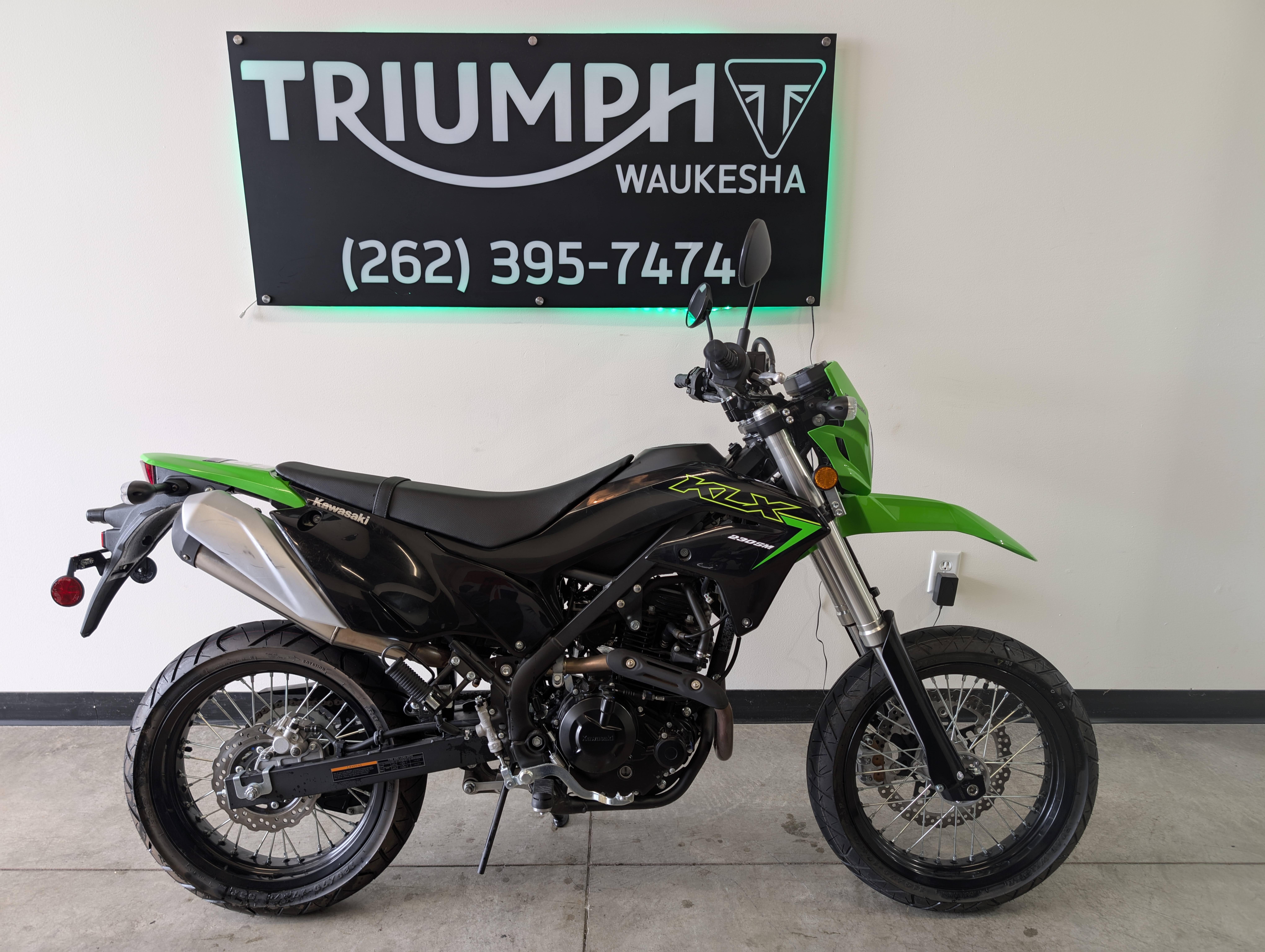 うのにもお得な情報満載！ Kawasaki Ninja ZX-4R Motorcycles Under $5000 For Sale フロアスタンド