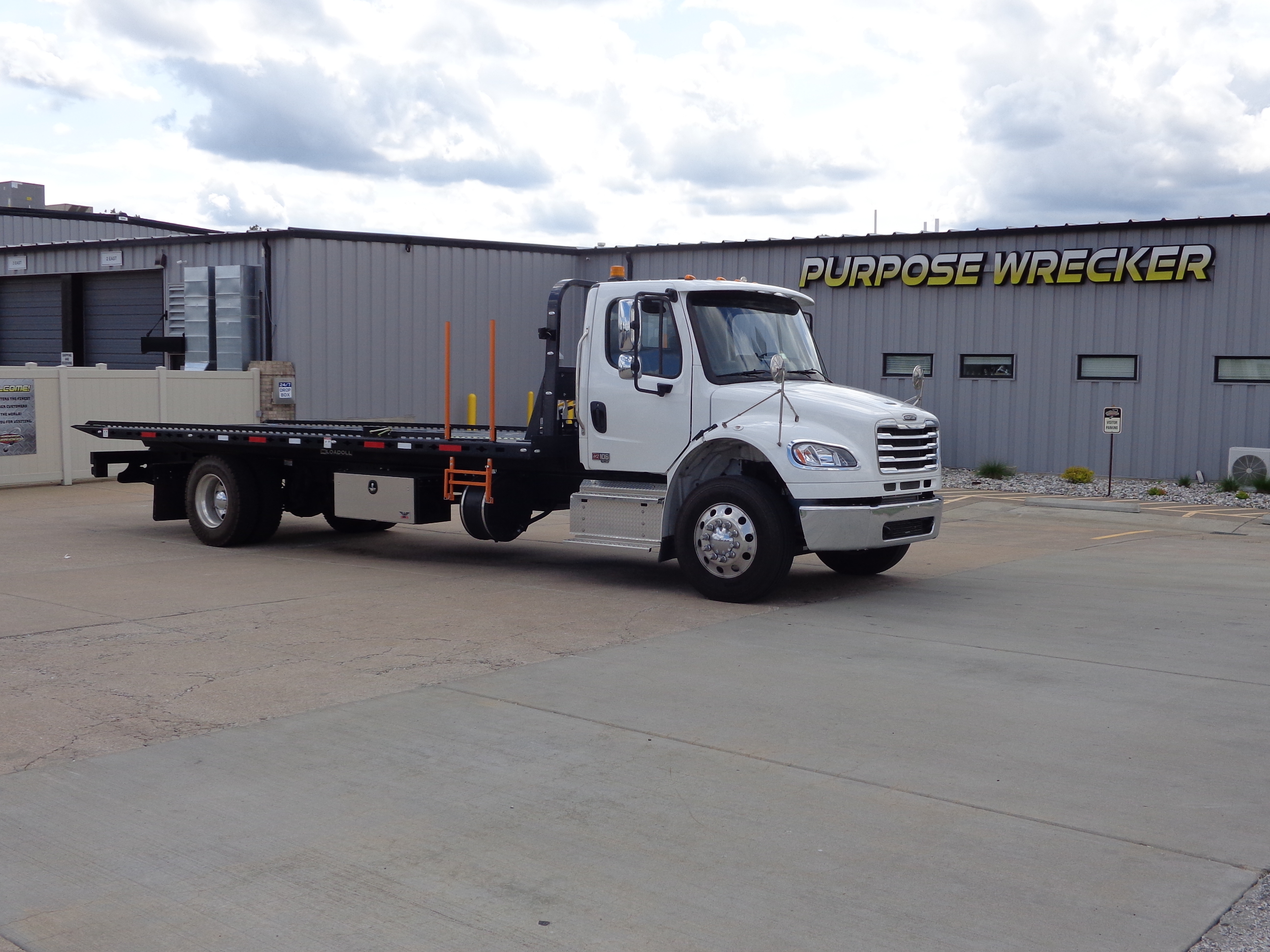 2025 FREIGHTLINER BUSINESS CLASS M2 in Wentzville, MO