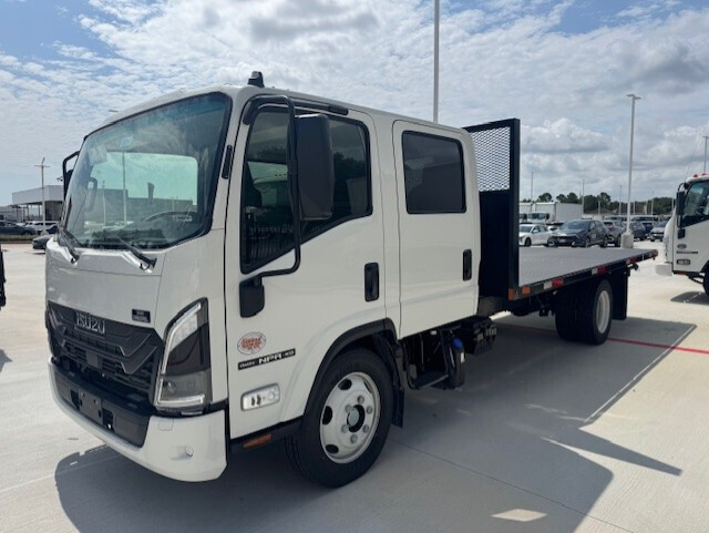 2025 Isuzu NPRXD Crew Cab Diesel 16 FT Flatbed in Katy, TX
