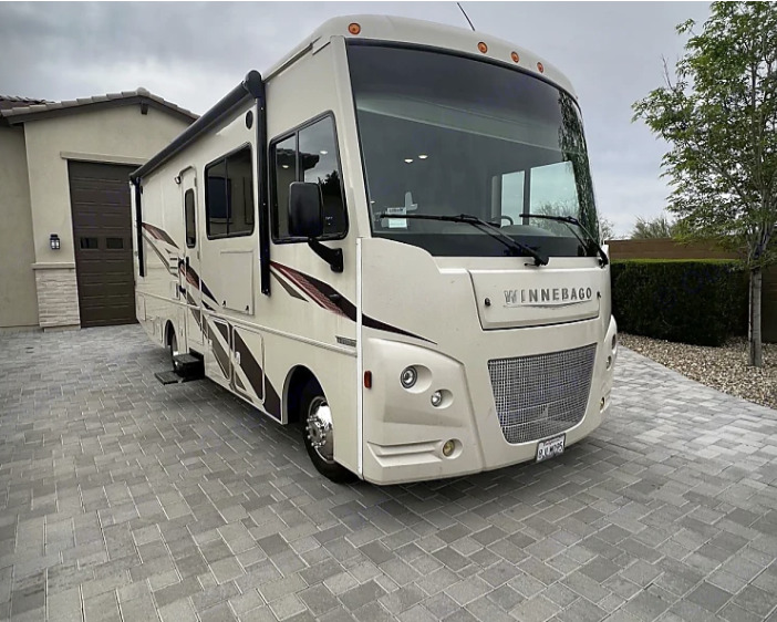 2019 Winnebago VISTA 27PE RV