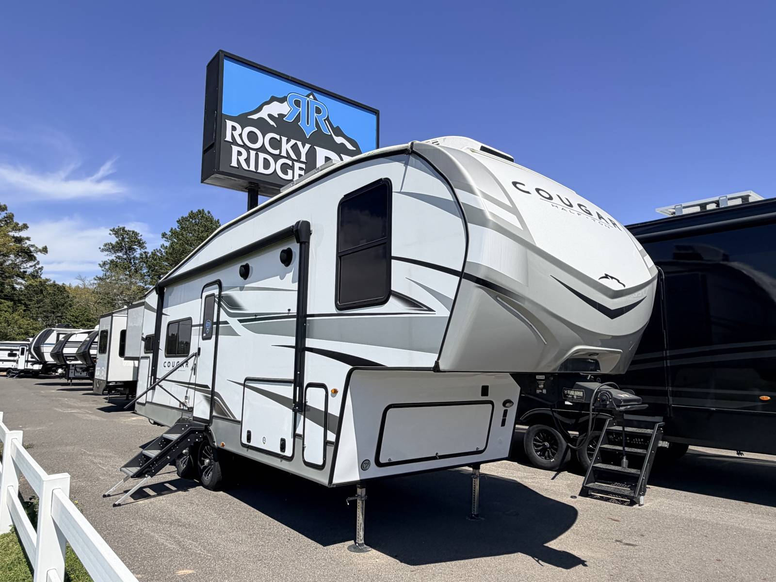 2025 Keystone Cougar HALF-TON 23MLE in nacogdoches TX