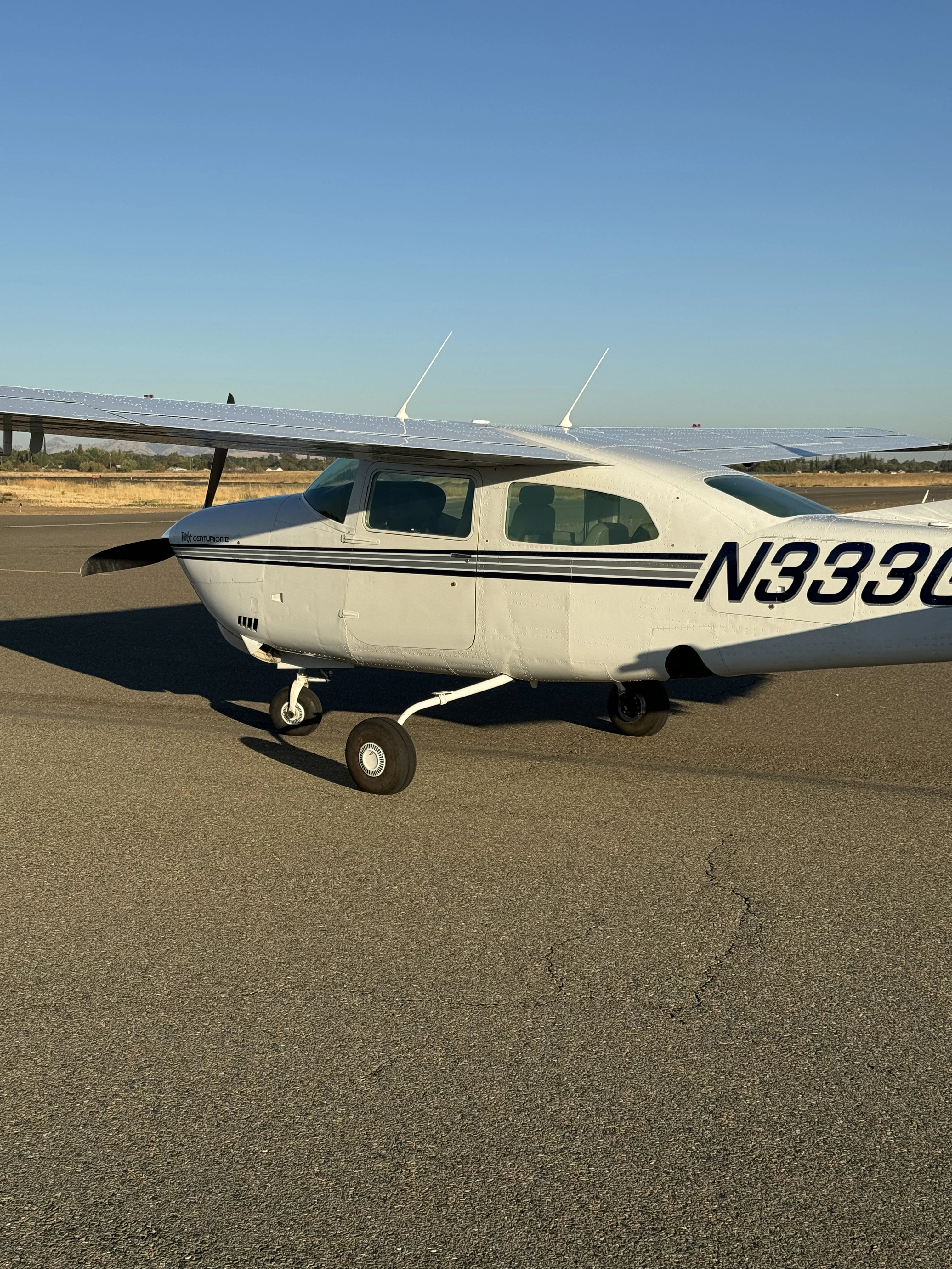 1976 Cessna T210L in Schaumburg, IL