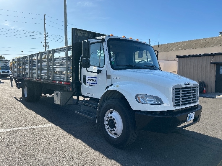 2019 FREIGHTLINER BUSINESS CLASS M2 106 in Fresno, CA