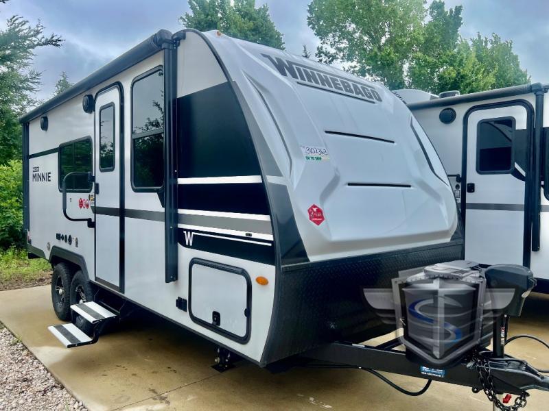 2025 Winnebago Micro Minnie 2108FBS in navasota TX