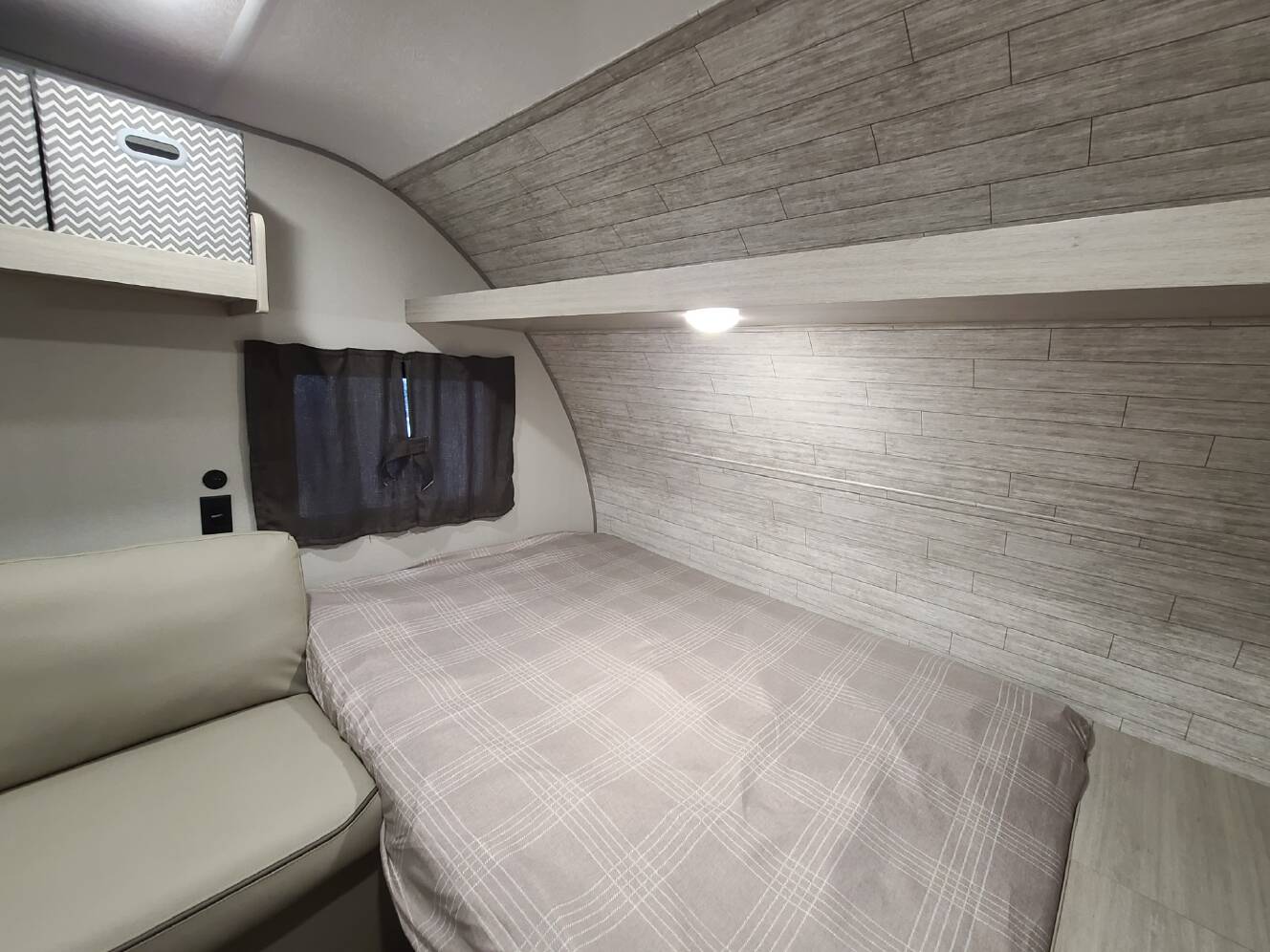 A photo of this 2025 Coachmen Catalina 134RKX