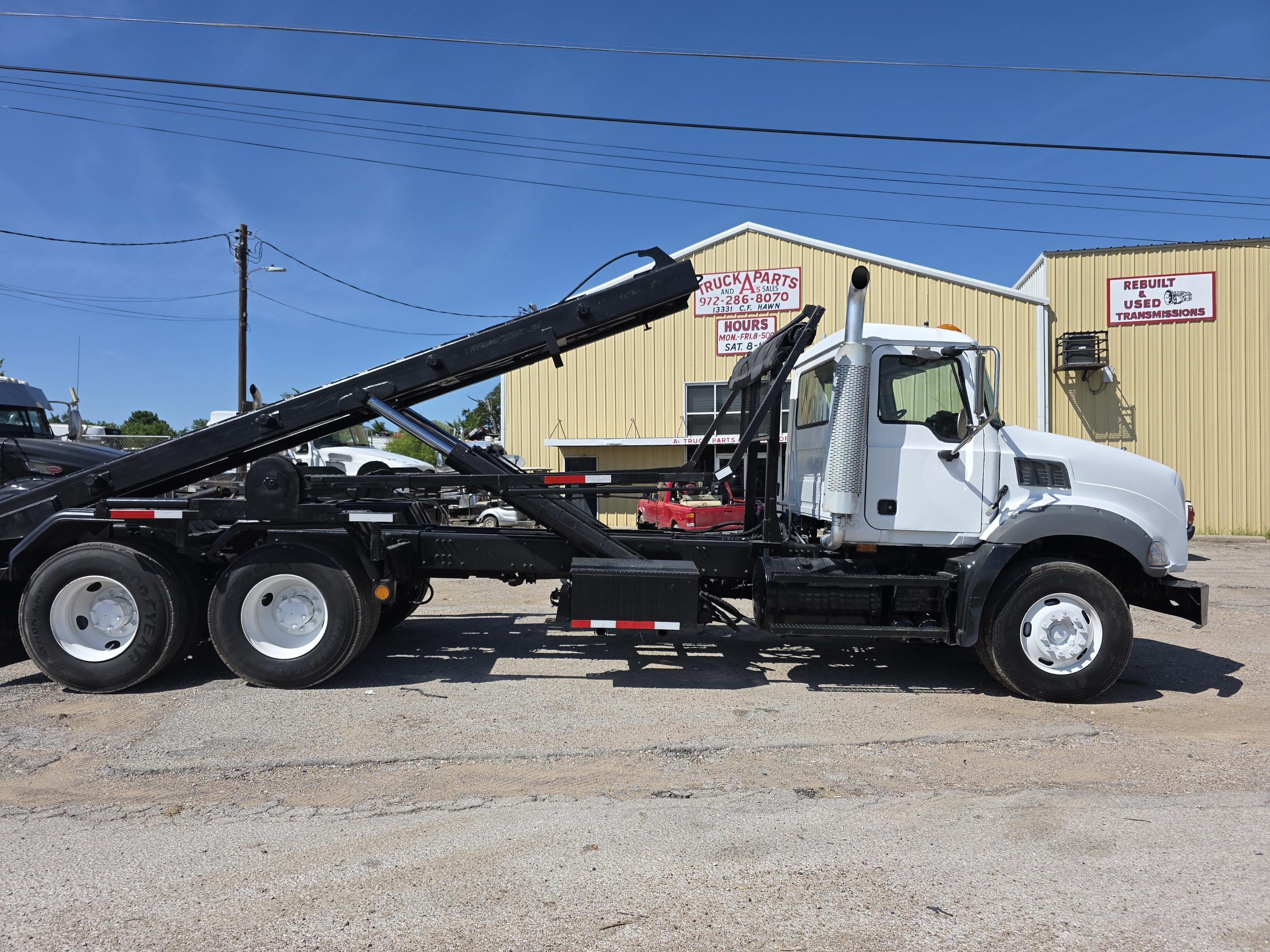 2007 MACK GRANITE CT713 in Dallas, TX