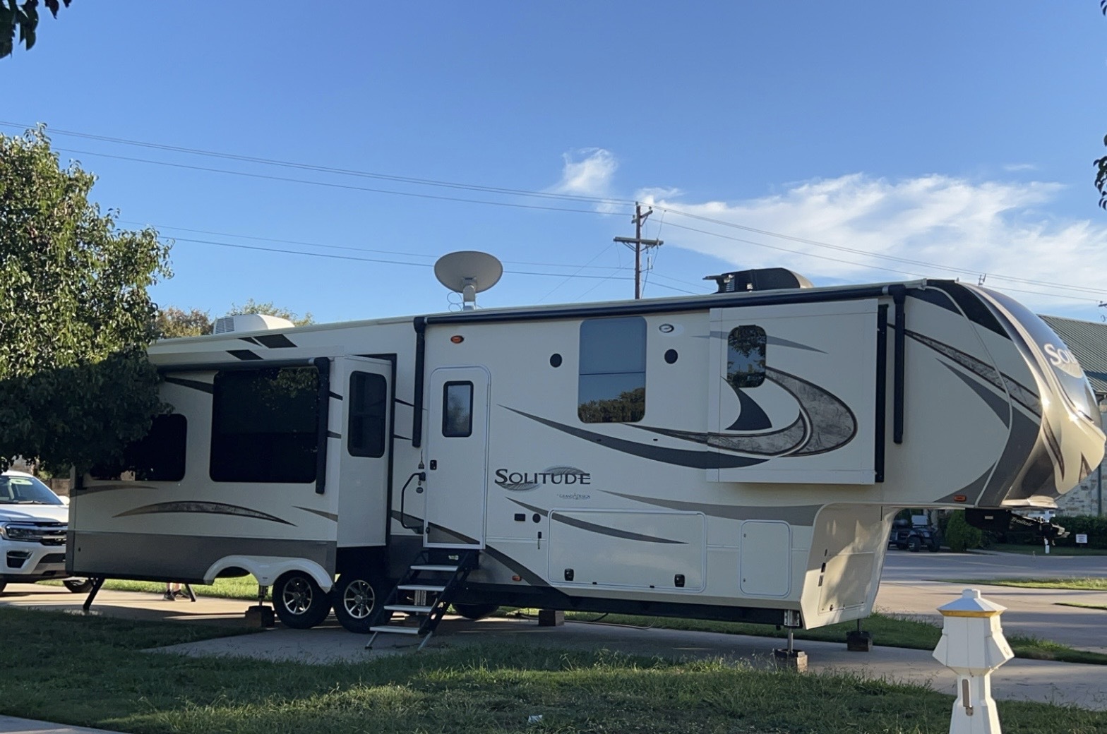 Grand Design Solitude 385GK Fifth Wheels For Sale - RV Trader