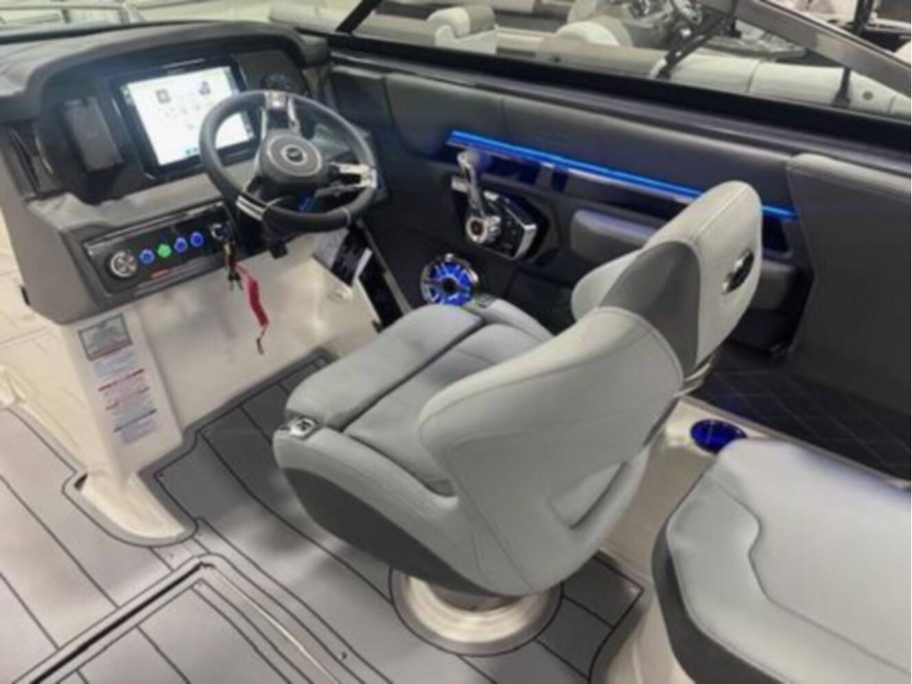 A photo of this 2025 Chaparral 2870 SSX