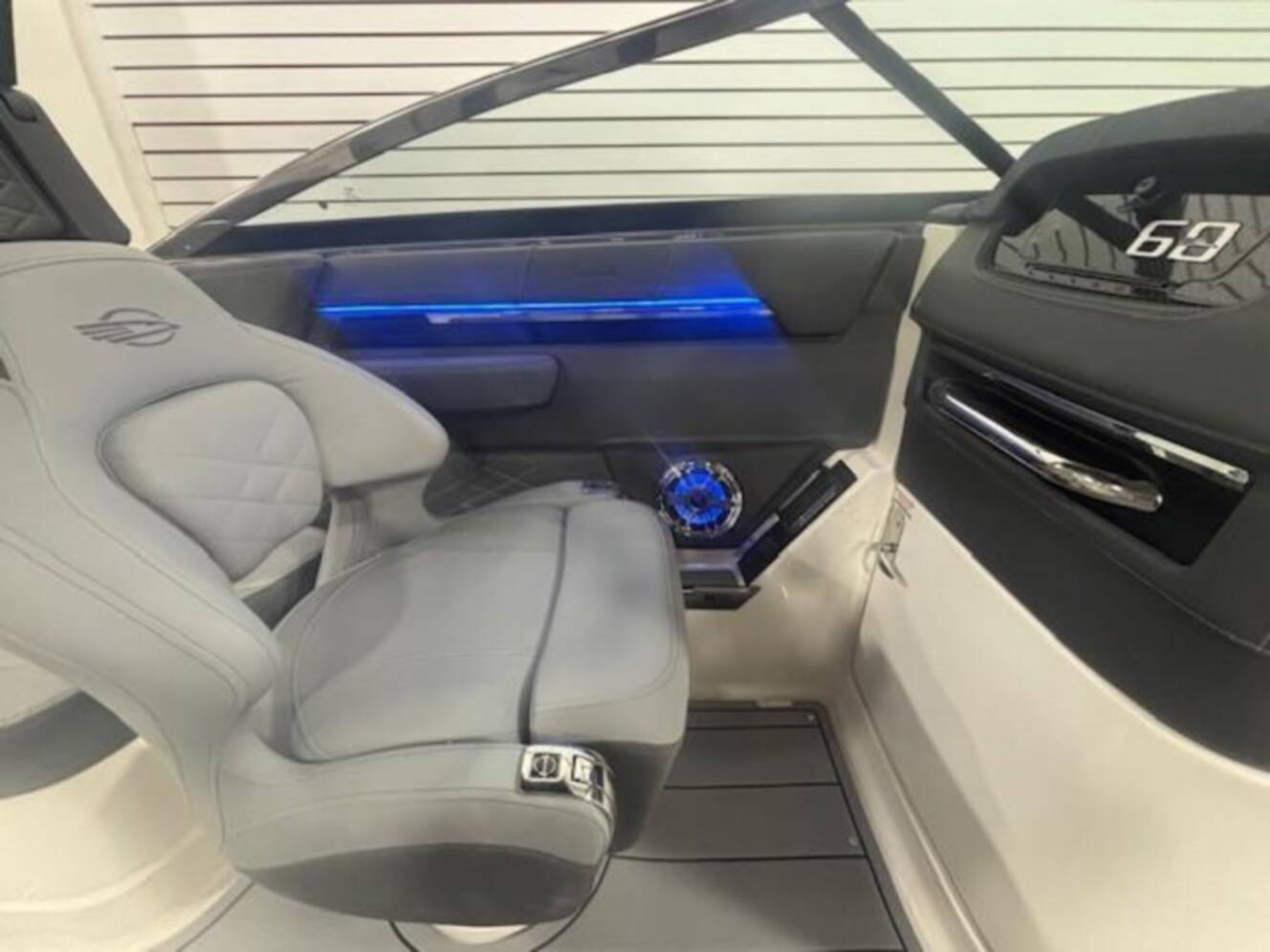 A photo of this 2025 Chaparral 2870 SSX