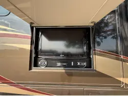 2011 ENTEGRA COACH ANTHEM