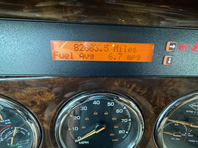 2011 ENTEGRA COACH ANTHEM
