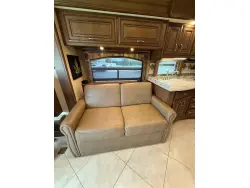 2011 ENTEGRA COACH ANTHEM