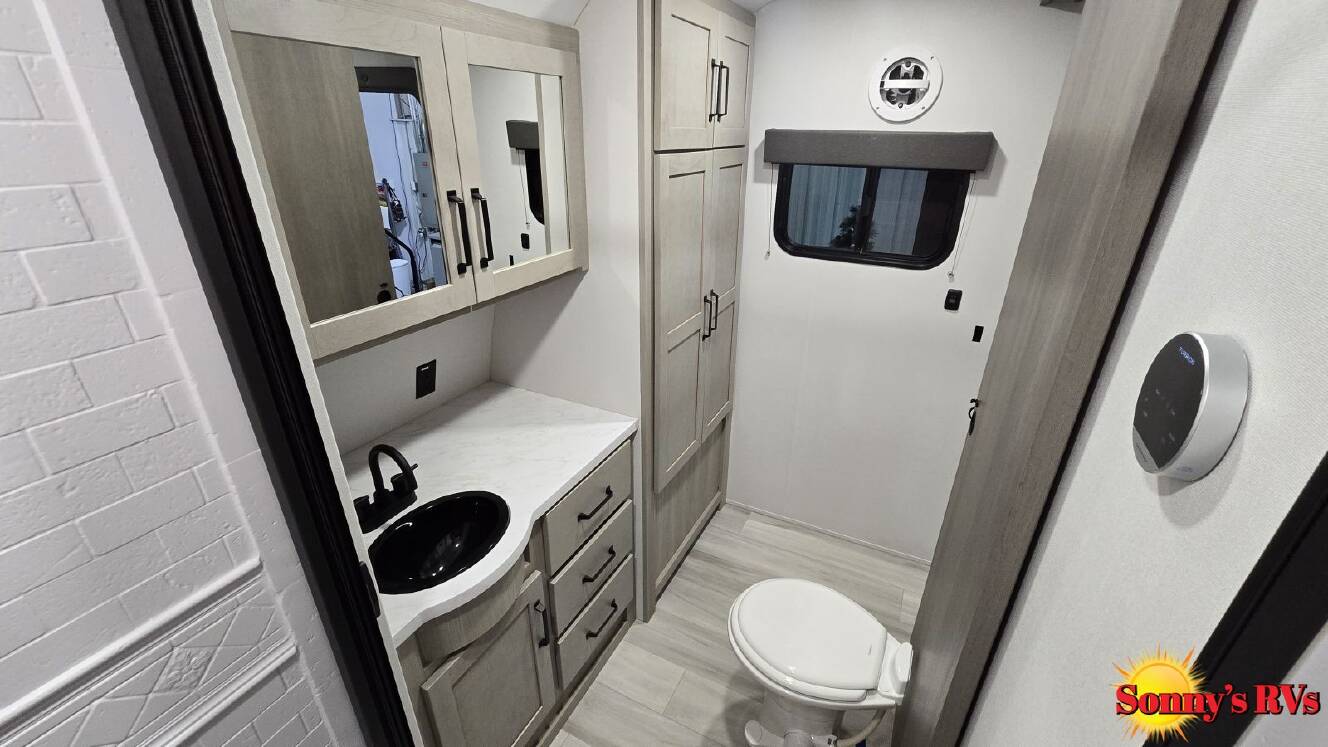 A photo of this 2026 Grand Design MOMENTUM 17MAV