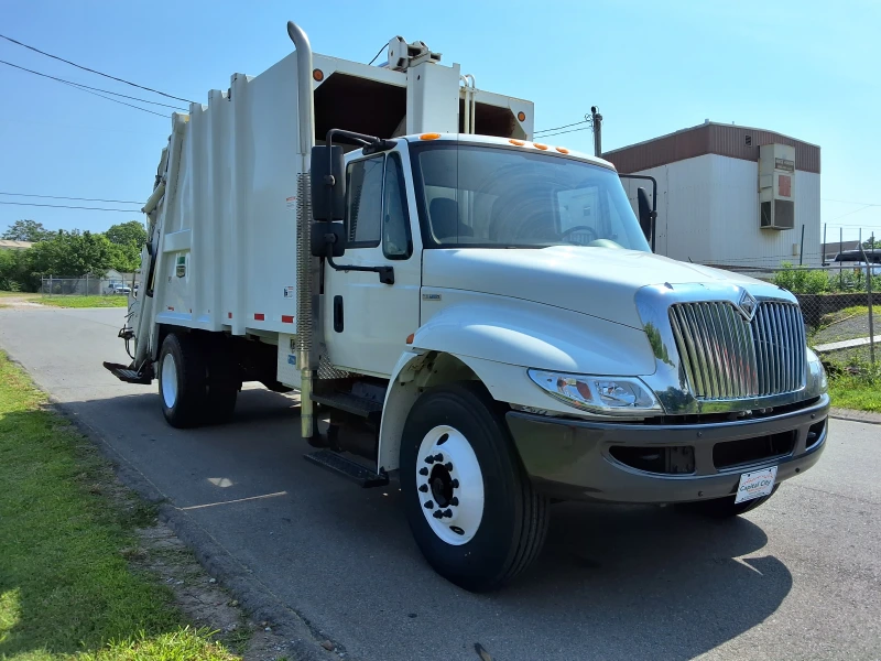 2009 INTERNATIONAL 4300
