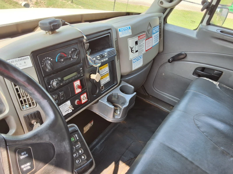 2009 INTERNATIONAL 4300