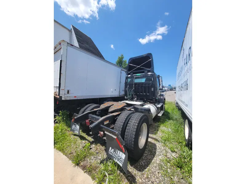 2018 FREIGHTLINER BUSINESS CLASS M2