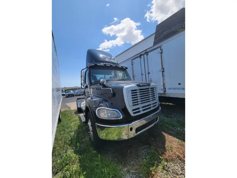 2018 FREIGHTLINER BUSINESS CLASS M2