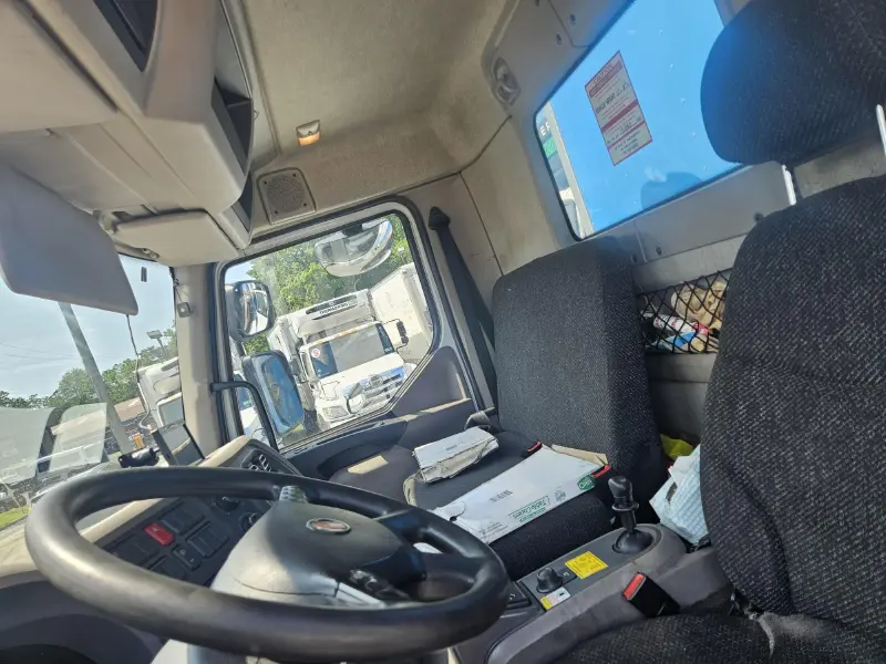 2017 KENWORTH K370
