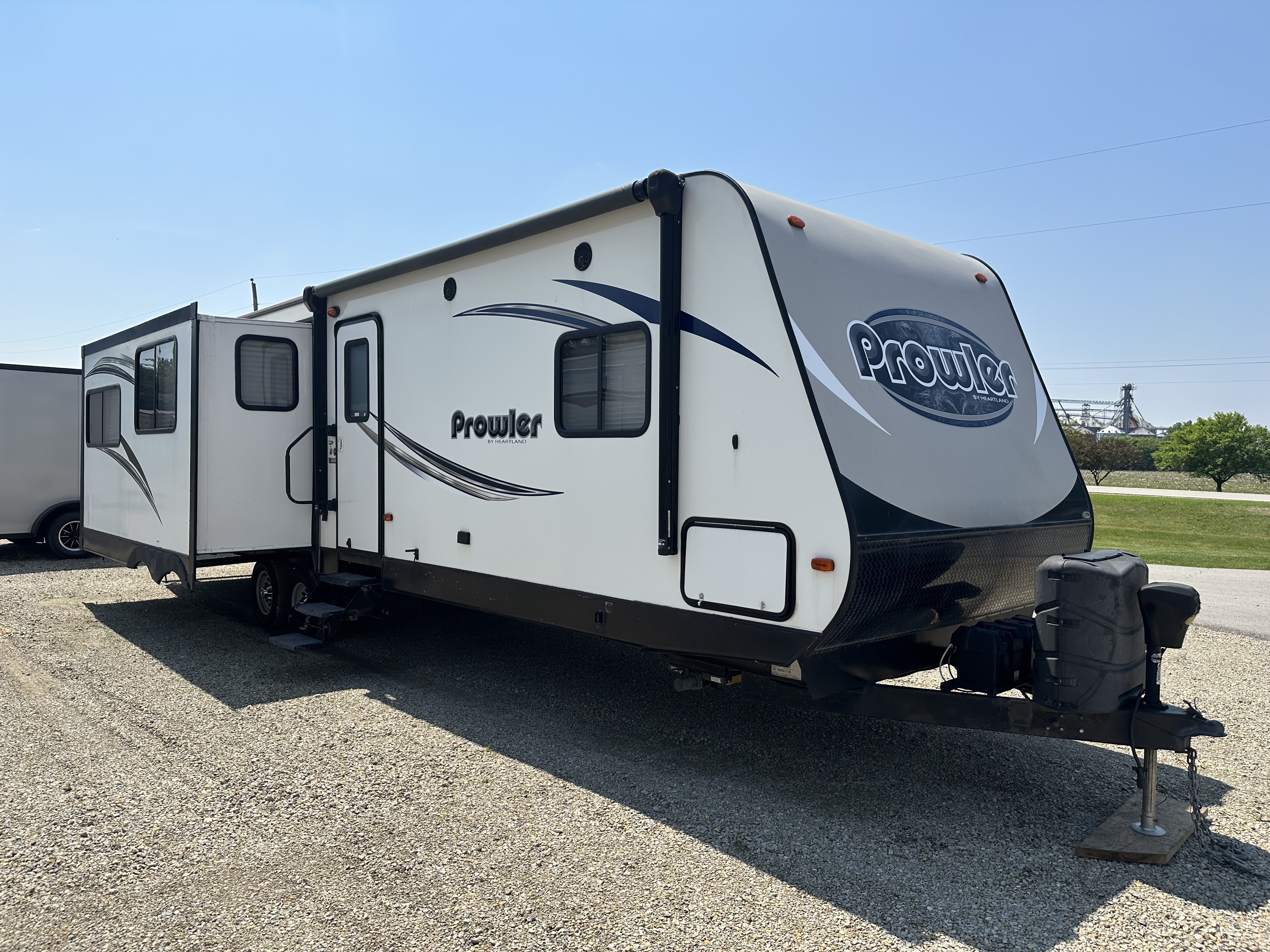 2017 Heartland PROWLER 30P RLS in nora springs IA