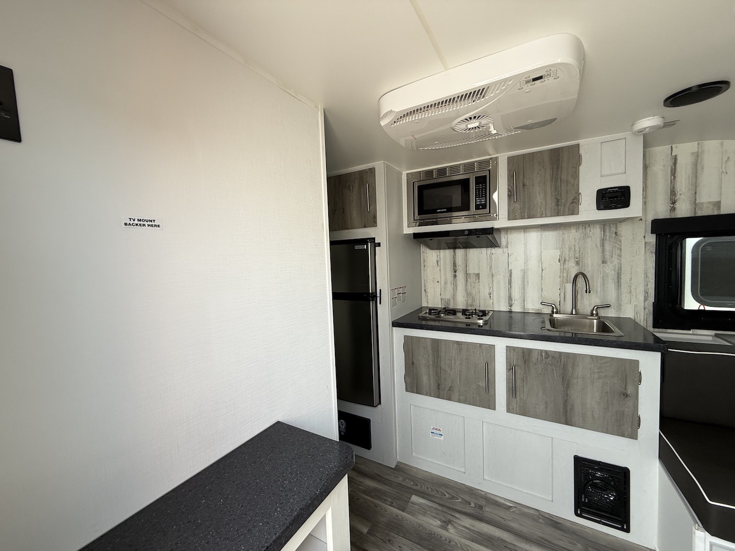 2025 Travel Lite