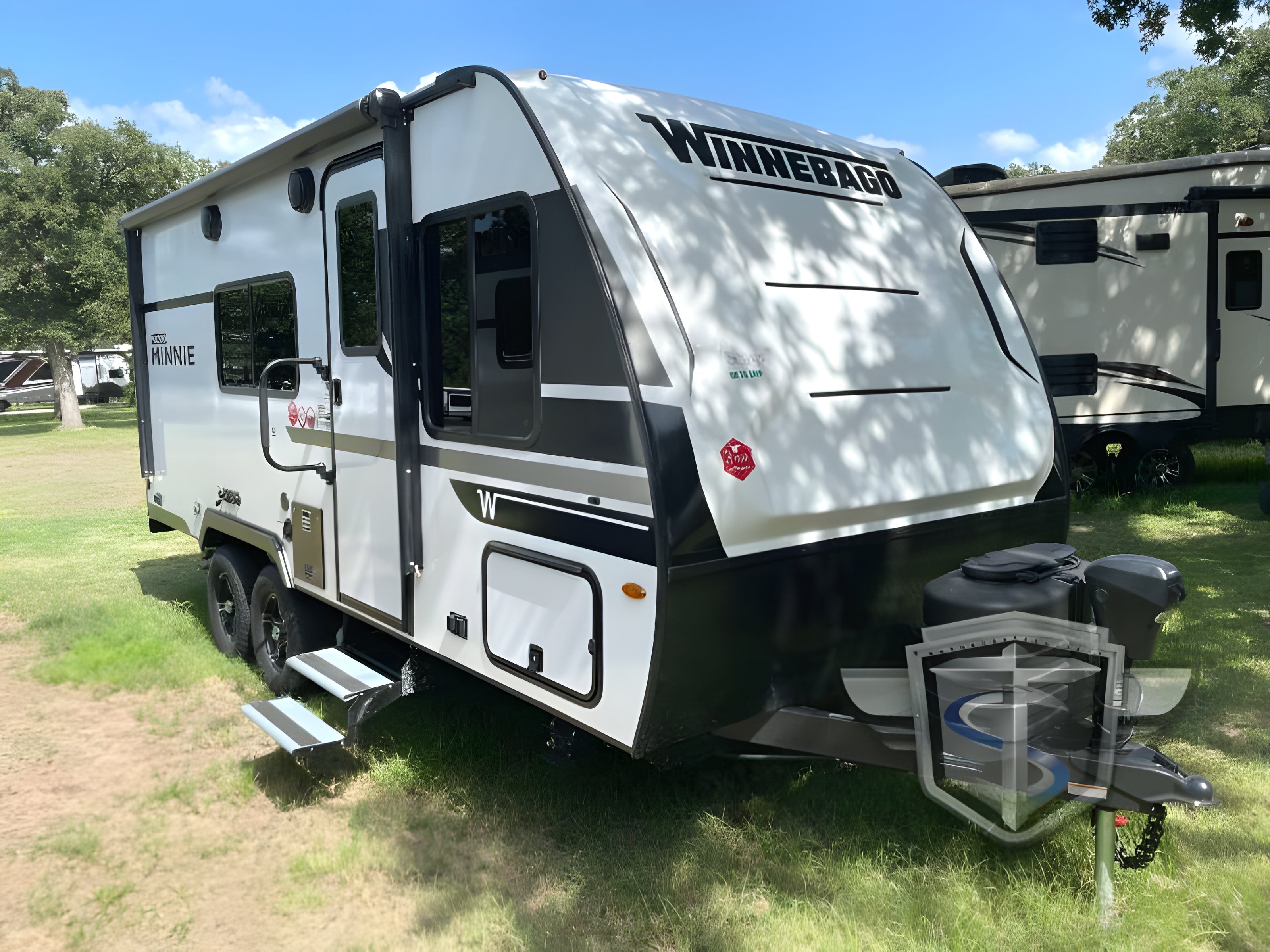 2025 Winnebago Micro Minnie 2100BH in livingston TX