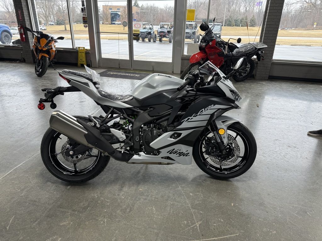New 2025 Kawasaki NINJA ZX-4R ABS in Sioux Falls #A39606