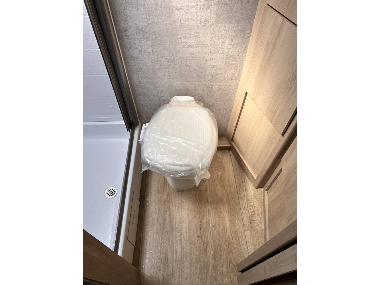 A photo of this 2025 Winnebago MICRO MINNIE 2108FBS