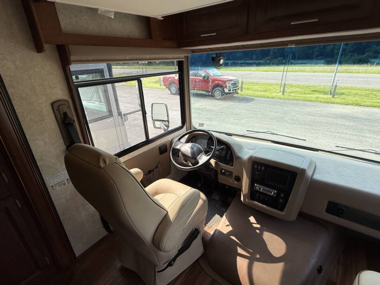 A photo of this 2015 Forest River GEORGETOWN 335DS