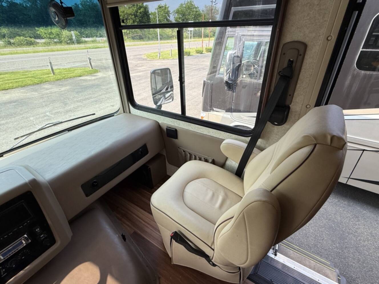 A photo of this 2015 Forest River GEORGETOWN 335DS