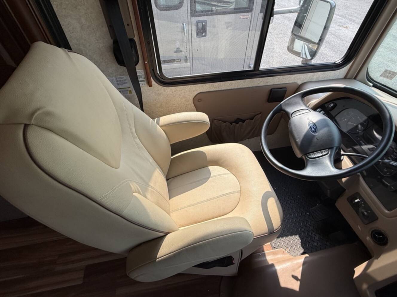A photo of this 2015 Forest River GEORGETOWN 335DS