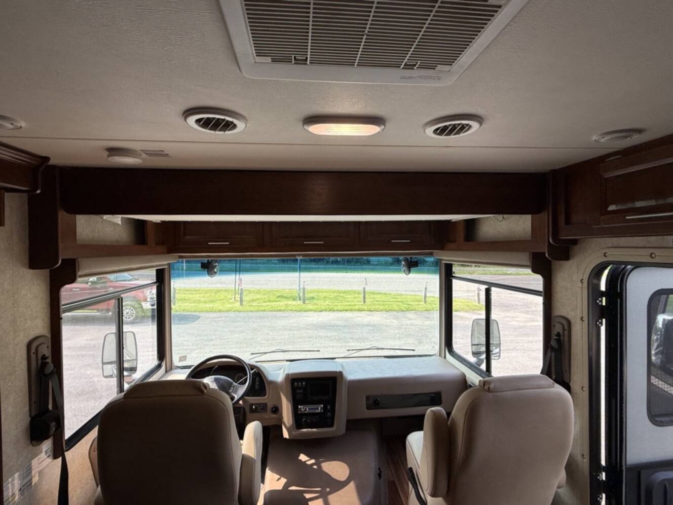A photo of this 2015 Forest River GEORGETOWN 335DS