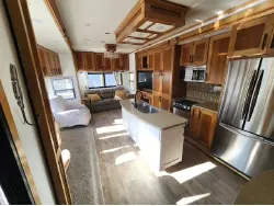 2017 VANLEIGH VILANO 365 RL