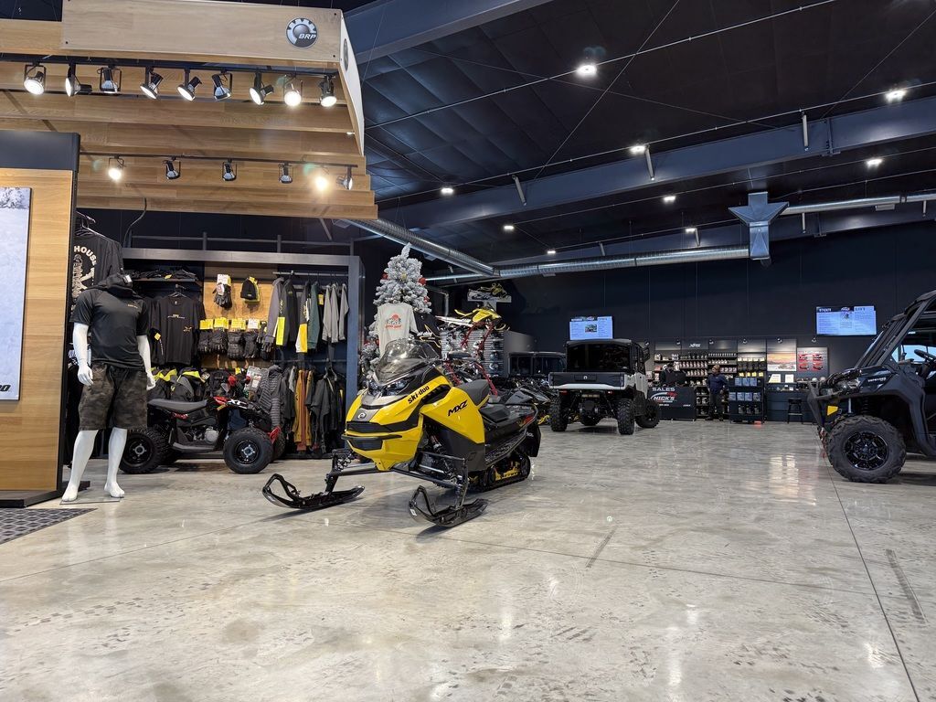 2025 Ski-Doo MXZ® Adrenaline® 850 E-TEC129 RipSaw 1.25_Yellow 850 E-TEC 129 1.25 in dickeyville WI