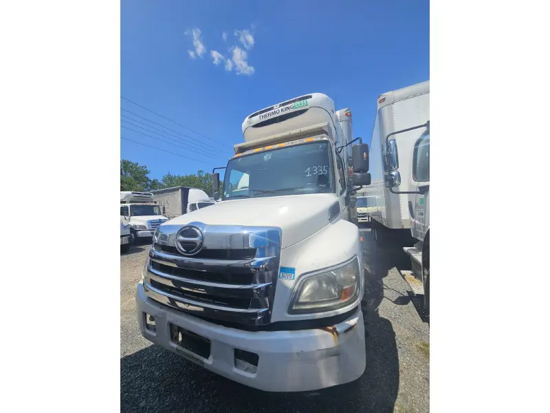 2012 HINO 338