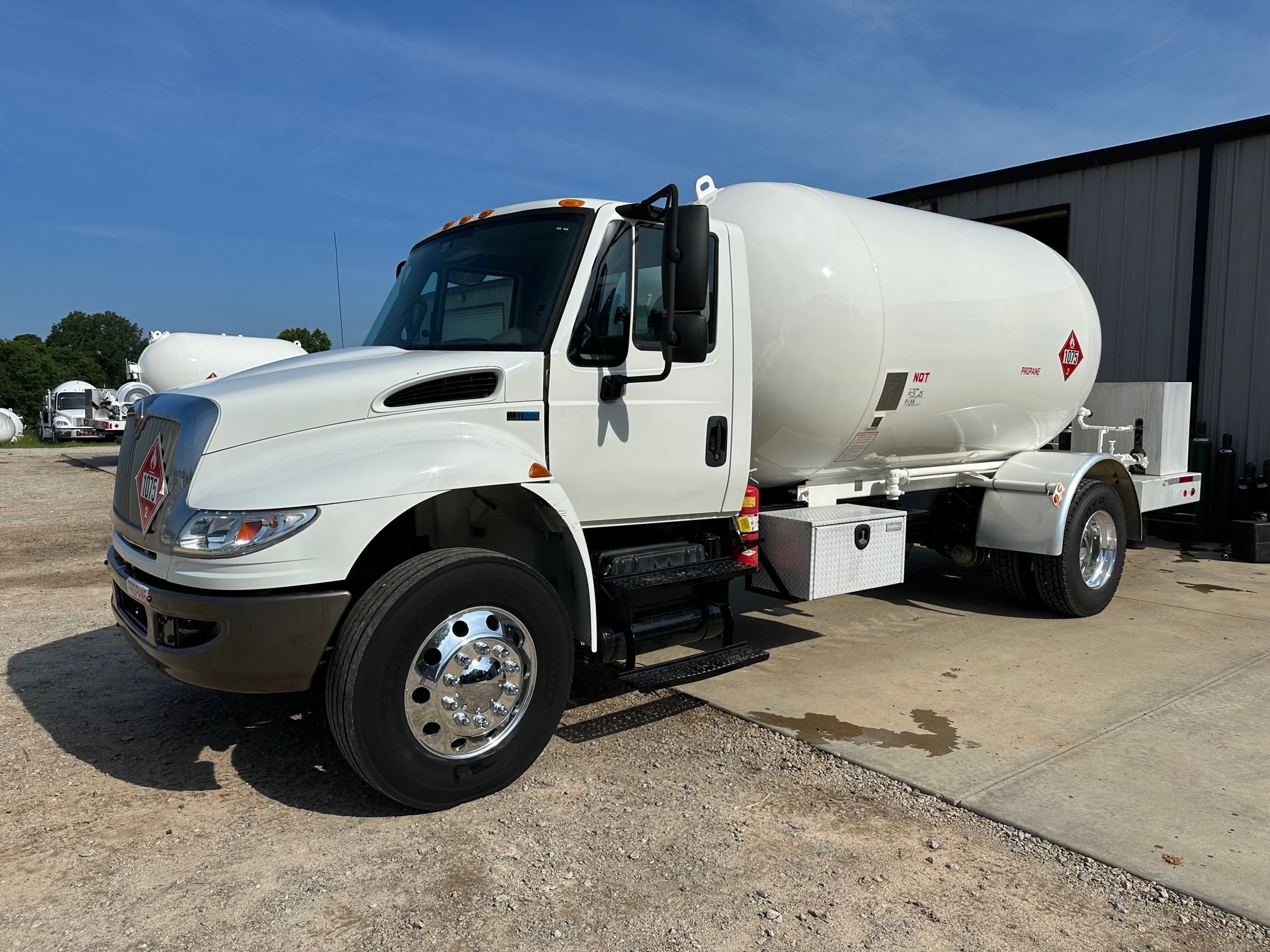 2015 INTERNATIONAL 4300 SBA in Miami, FL