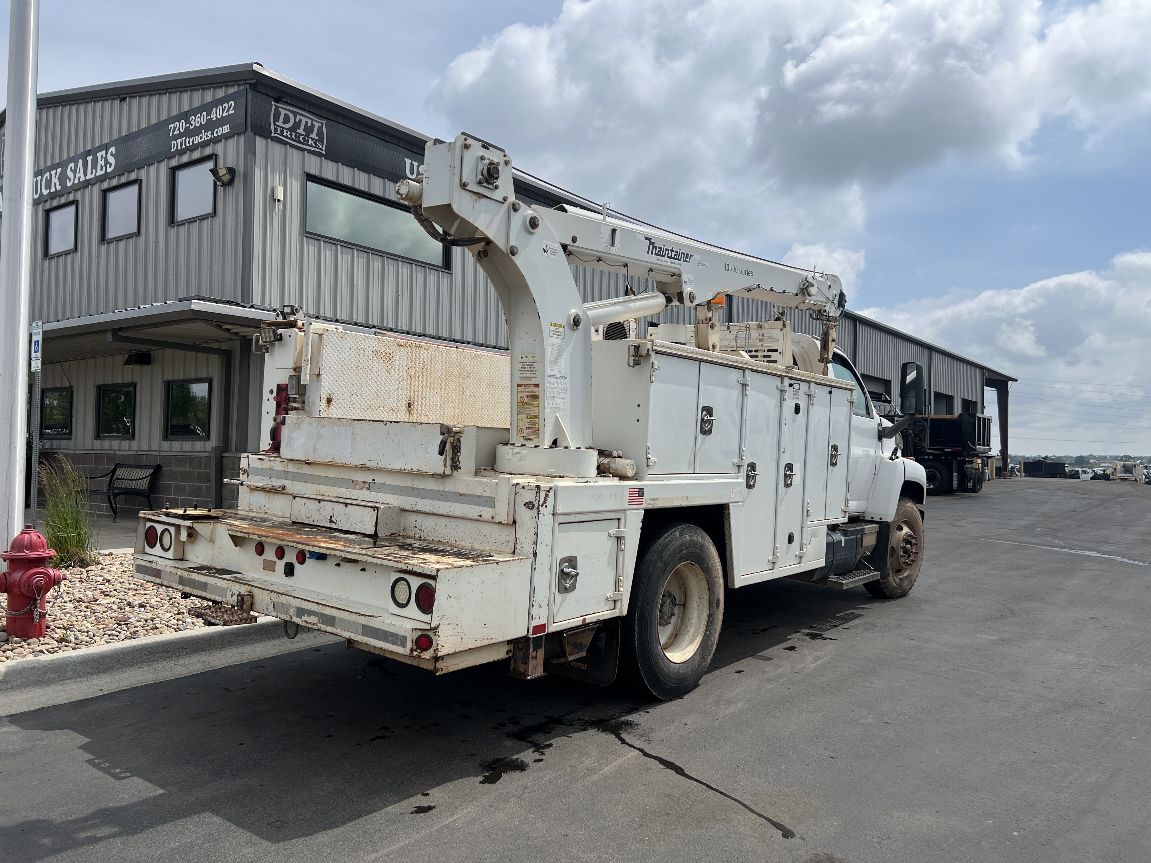 2008 MAINTAINER 13'L Crane Body in Denver, CO
