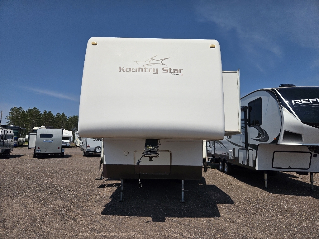 2002 Newmar Kountry Star 26KSRB in minong WI
