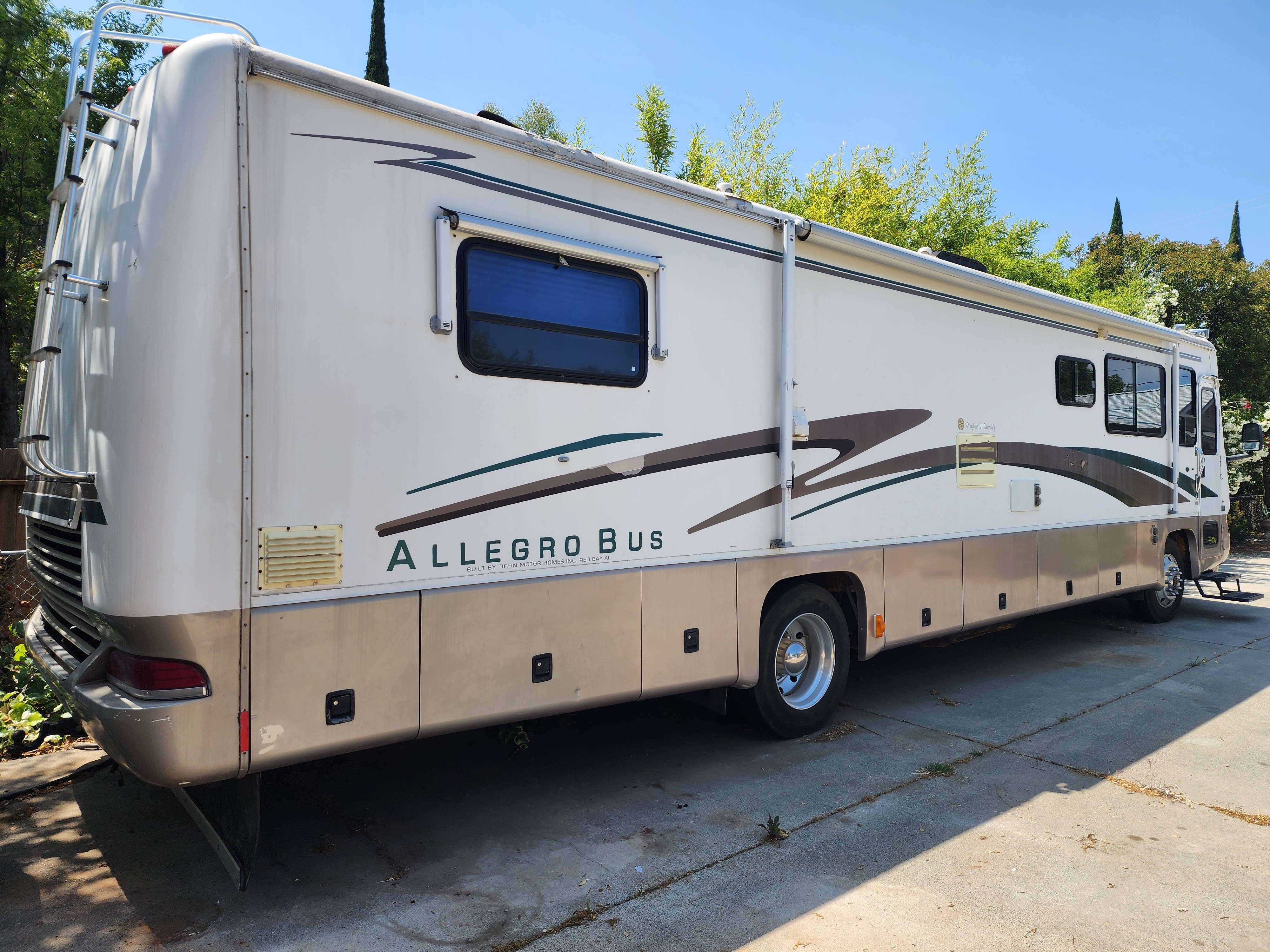 Used 1998 Tiffin Motorhomes Allegro Bus 39bus in Auburn, CA