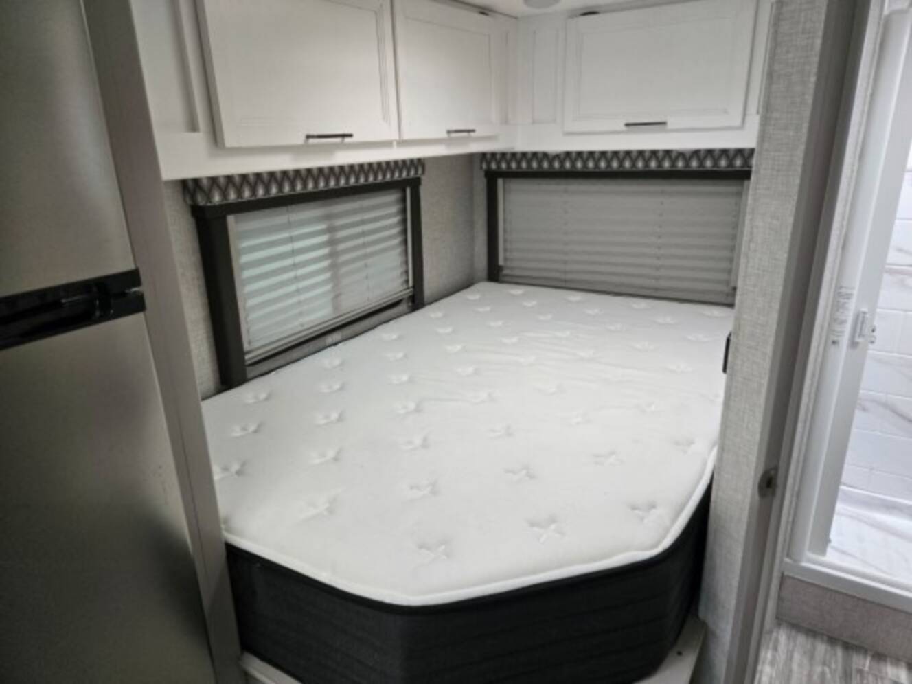 A photo of this 2025 Thor Motor Coach GENEVA 22VT